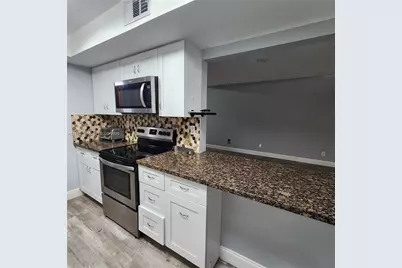 11011 S Lakeview Dr #11011, Pembroke Pines, FL 33026 - Photo 3