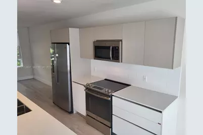 2555 NE 193rd St #2224, Unincorporated Dade County, FL 33180 - Photo 3