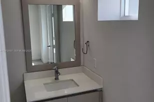 2555 NE 193rd St, Unincorporated Dade County, FL 33180 - Photo 19
