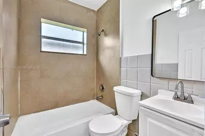745 NW 14th Ter #4, Fort Lauderdale, FL 33311 - Photo 3