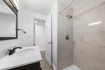 842 SW 3rd St #842, Miami, FL 33130 - Photo 11