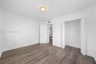 842 SW 3rd St, Miami, FL 33130 - Photo 9