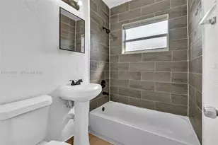 733 NW 14th Terrace, Fort Lauderdale, FL 33311 - Photo 5