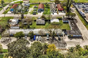 3904 SW 13th Ct, Fort Lauderdale, FL 33312 - Photo 13