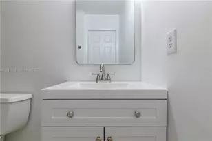 5741 Riverside Dr, Coral Springs, FL 33067 - Photo 23