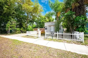 1922 McKinley St, Hollywood, FL 33020 - Photo 5