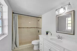 1207 Chateau Park Dr, Fort Lauderdale, FL 33311 - Photo 15