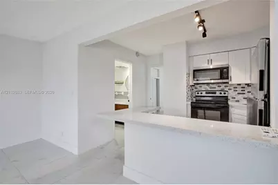 1520 NE 56th St #4, Fort Lauderdale, FL 33334 - Photo 17