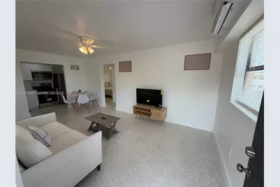 649 SW 7th St #16, Miami, FL 33130 - Photo 3