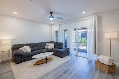 [Address not provided], Pembroke Pines, FL 33025 - Photo 13