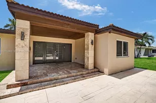 1318 Washington St, Hollywood, FL 33019 - Photo 3