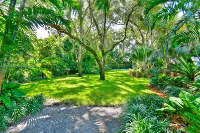 5520 Oakwood Ln, Coral Gables, FL 33156 - Photo 11