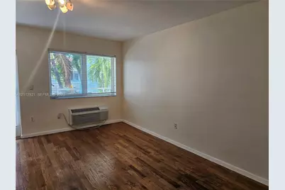 745 13th St #16, Miami Beach, FL 33139 - Photo 9
