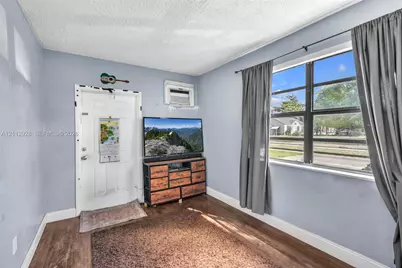 1008 N 18th Ct, Hollywood, FL 33020 - Photo 45
