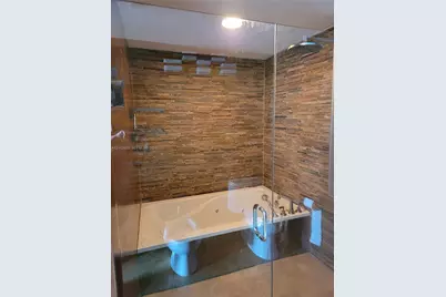 888 Biscayne Blvd #3908, Miami, FL 33132 - Photo 5