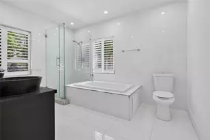 549 NE 12th Ave, Fort Lauderdale, FL 33301 - Photo 21