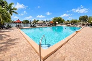 601 Three Islands Blvd, Hallandale Beach, FL 33009 - Photo 7