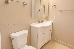 601 Three Islands Blvd, Hallandale Beach, FL 33009 - Photo 5