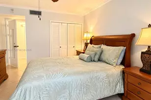 4350 Hillcrest Dr, Hollywood, FL 33021 - Photo 13