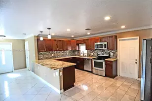 7707 SW 8th St, North Lauderdale, FL 33068 - Photo 3