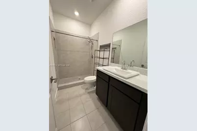 557 NE 5th Ter, Florida City, FL 33034 - Photo 7