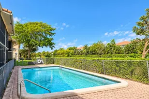 8705 NW 38th Dr, Coral Springs, FL 33065 - Photo 7