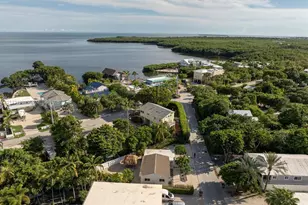 8 Ocean View Blvd, Key Largo, FL 33037 - Photo 49