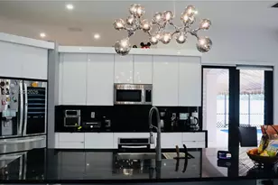 980 SW 159th Terrace, Pembroke Pines, FL 33027 - Photo 7