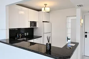 3401 N Country Club Dr, Aventura, FL 33180 - Photo 1