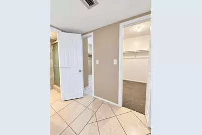 4848 NW 24th Ct #436, Lauderdale Lakes, FL 33313 - Photo 9