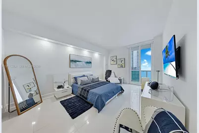 100 Bayview Dr #PH06, Sunny Isles Beach, FL 33160 - Photo 9