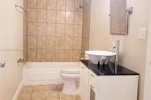 3421 NW 44th St, Oakland Park, FL 33309 - Photo 9