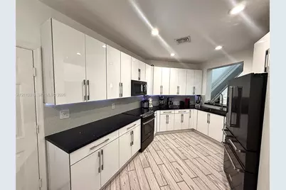 2602 Augusta Dr, Homestead, FL 33035 - Photo 3
