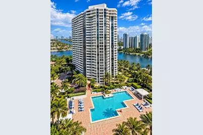 1000 W Island Blvd #712, Aventura, FL 33160 - Photo 1