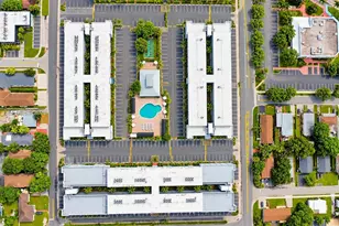 330 SE 2nd St, Hallandale Beach, FL 33009 - Photo 29