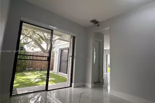 13290 NW 7th St, Plantation, FL 33325 - Photo 9