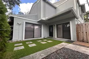 13290 NW 7th St, Plantation, FL 33325 - Photo 1