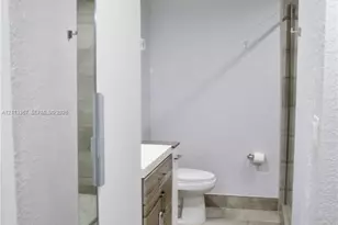 13290 NW 7th St, Plantation, FL 33325 - Photo 23
