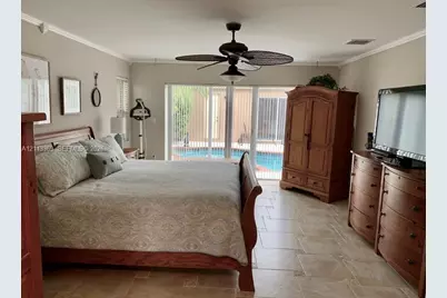 19988 SW 7th Pl, Pembroke Pines, FL 33029 - Photo 15
