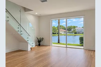 3818 San Simeon Cir #3818, Weston, FL 33331 - Photo 3