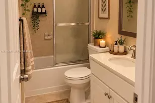 405 S Pine Island Rd, Plantation, FL 33324 - Photo 9