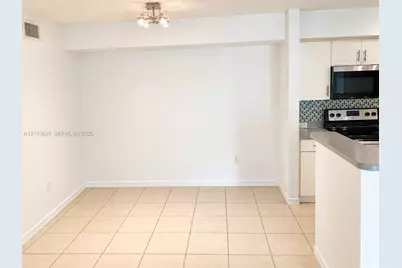 620 SW 111th Ave #104, Pembroke Pines, FL 33025 - Photo 3