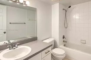 620 SW 111th Ave, Pembroke Pines, FL 33025 - Photo 7