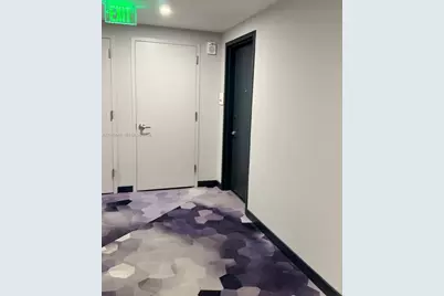227 NE 2nd St #1702, Miami, FL 33132 - Photo 5