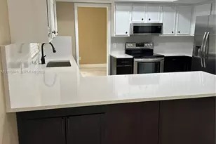 13011 SW 14th Pl, Davie, FL 33325 - Photo 15