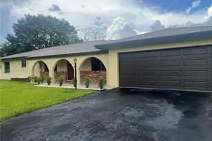 13011 SW 14th Pl, Davie, FL 33325 - Photo 3