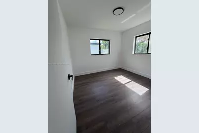 115 NE 205th Ter, Miami Gardens, FL 33179 - Photo 9