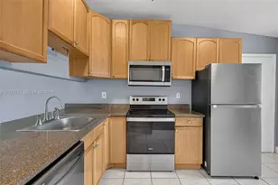 9591 W Fern Ln, Miramar, FL 33025 - Photo 7