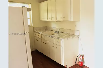 716 SE 18th St #1, Fort Lauderdale, FL 33316 - Photo 5