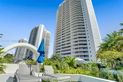 3000 Island Blvd #505, Aventura, FL 33160 - Photo 41